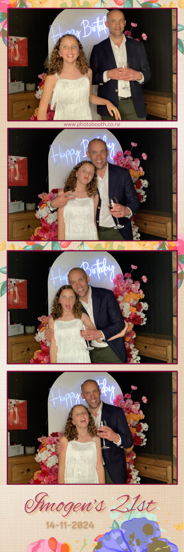 Imogen’s 21st | View more photos from the event at gallery.photobooth.co.nz/u/SelfieCentral/Imogen’s-21st