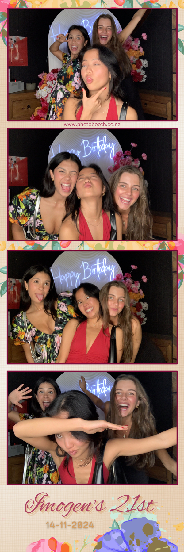 Imogen’s 21st | View more photos from the event at gallery.photobooth.co.nz/u/SelfieCentral/Imogen’s-21st
