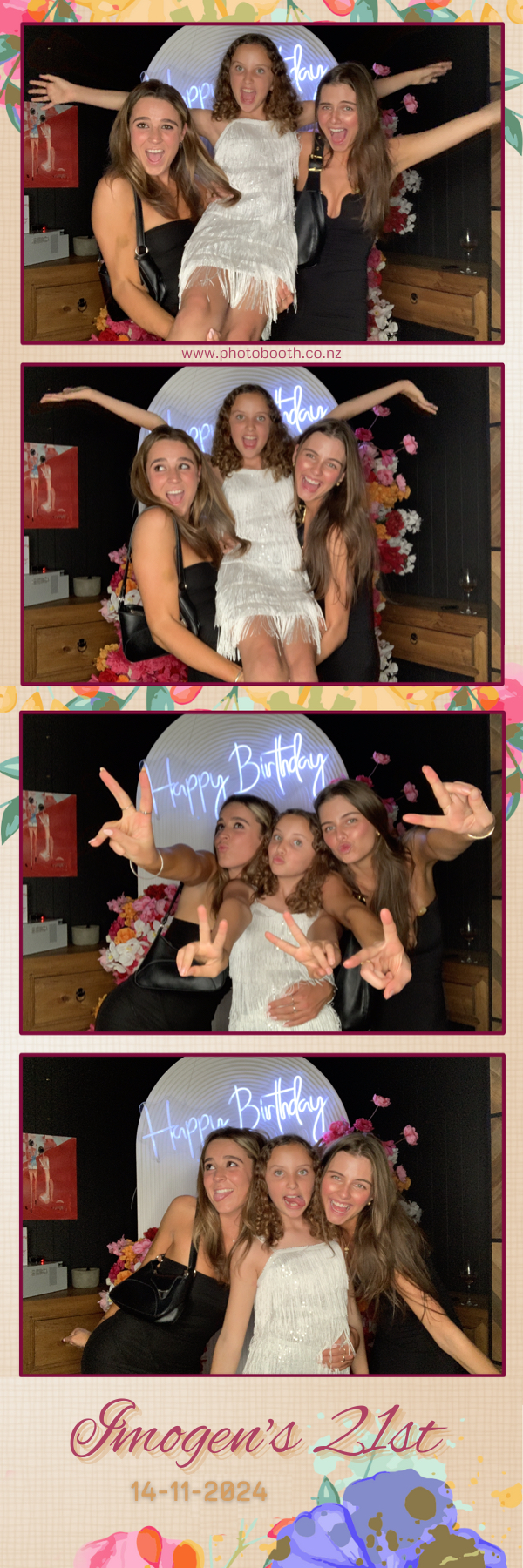Imogen’s 21st | View more photos from the event at gallery.photobooth.co.nz/u/SelfieCentral/Imogen’s-21st