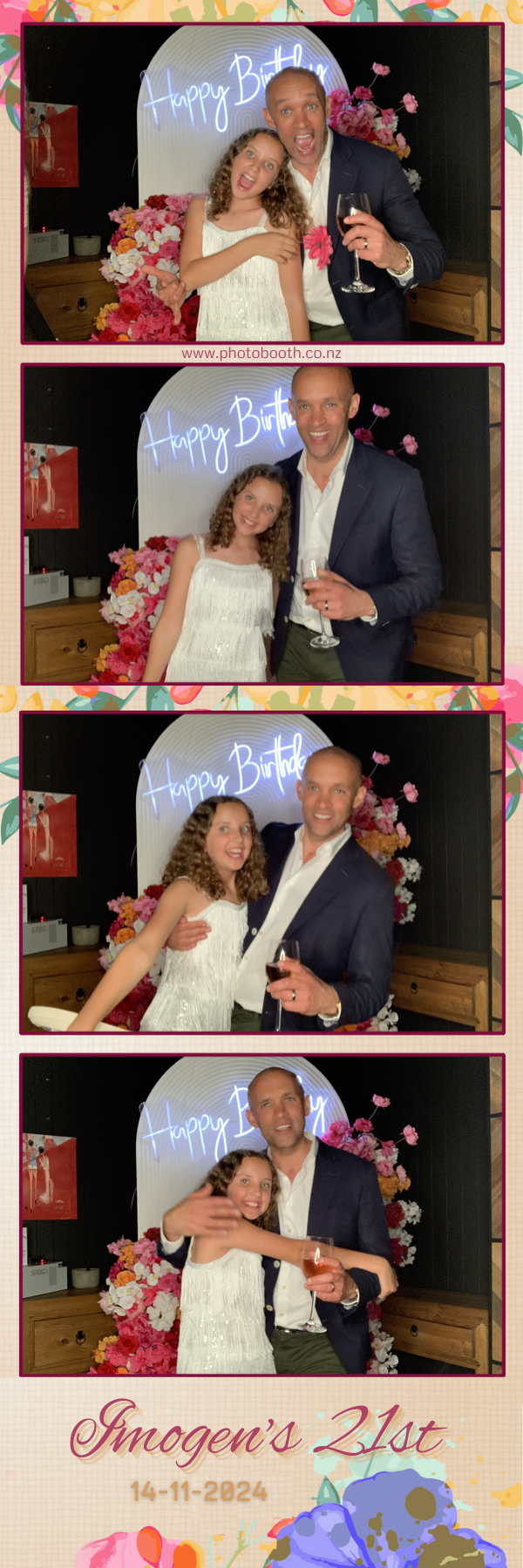 Imogen’s 21st | View more photos from the event at gallery.photobooth.co.nz/u/SelfieCentral/Imogen’s-21st