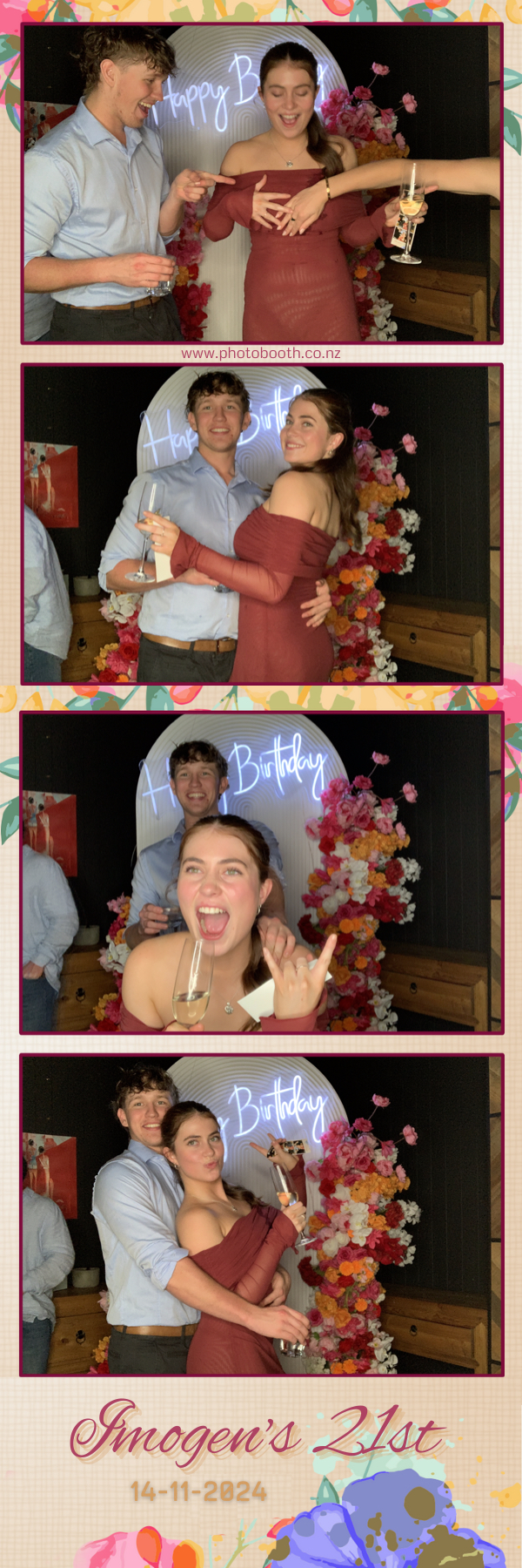 Imogen’s 21st | View more photos from the event at gallery.photobooth.co.nz/u/SelfieCentral/Imogen’s-21st