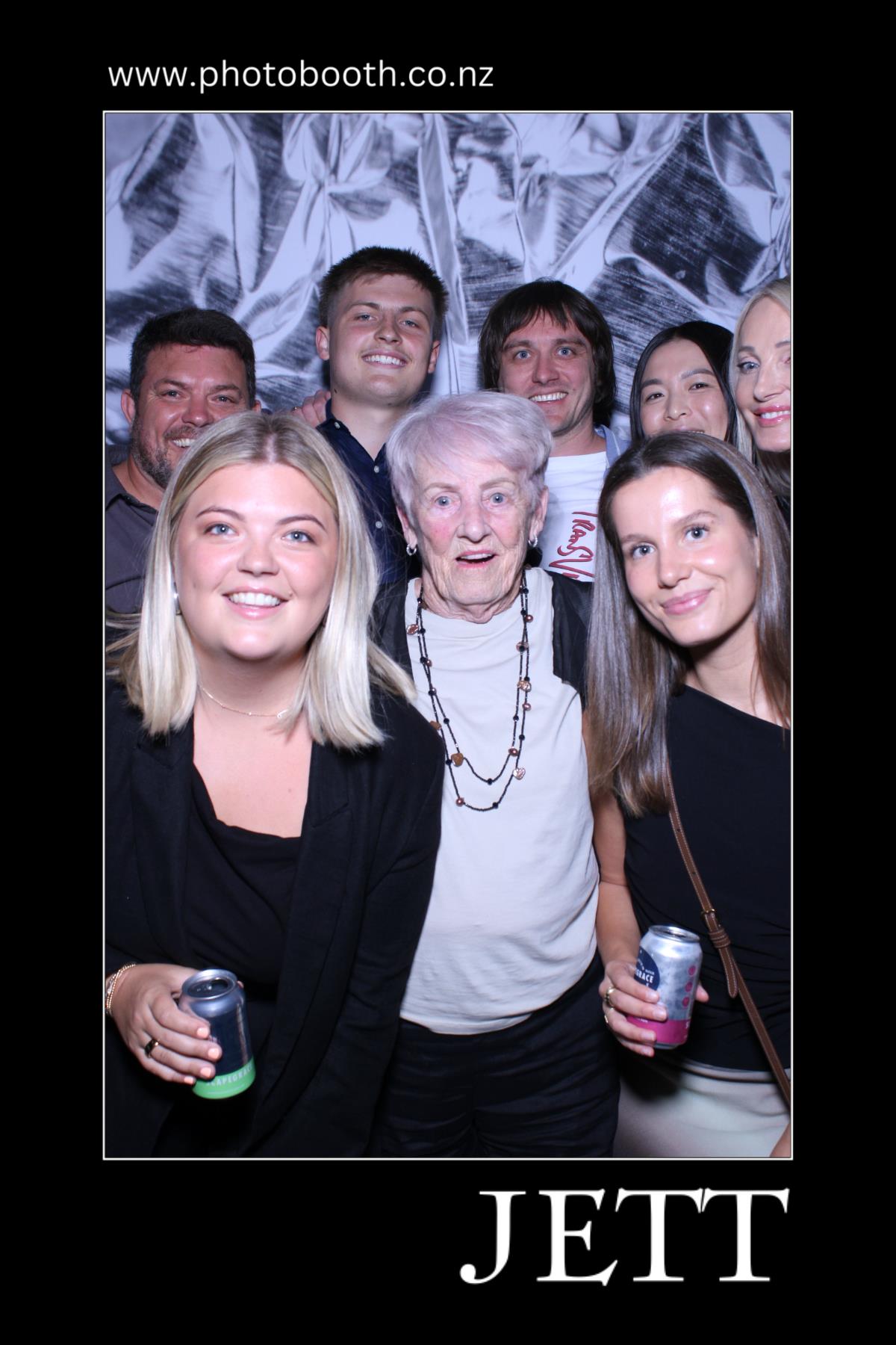 Jett's 21st | View more photos from the event at gallery.photobooth.co.nz/u/SelfieCentral/Jetts-21st