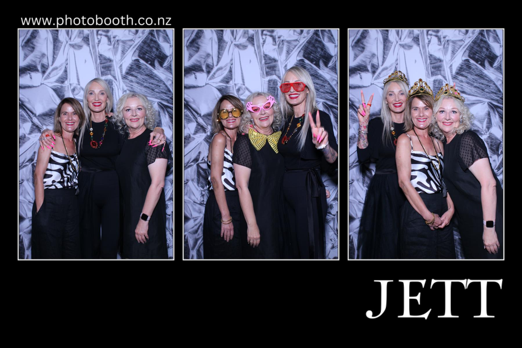 Jett's 21st | View more photos from the event at gallery.photobooth.co.nz/u/SelfieCentral/Jetts-21st