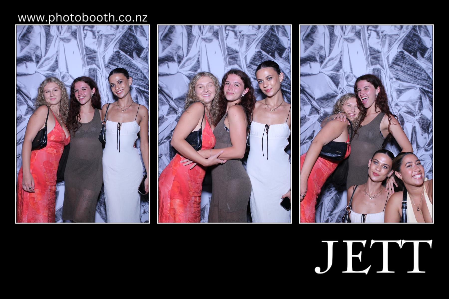 Jett's 21st | View more photos from the event at gallery.photobooth.co.nz/u/SelfieCentral/Jetts-21st