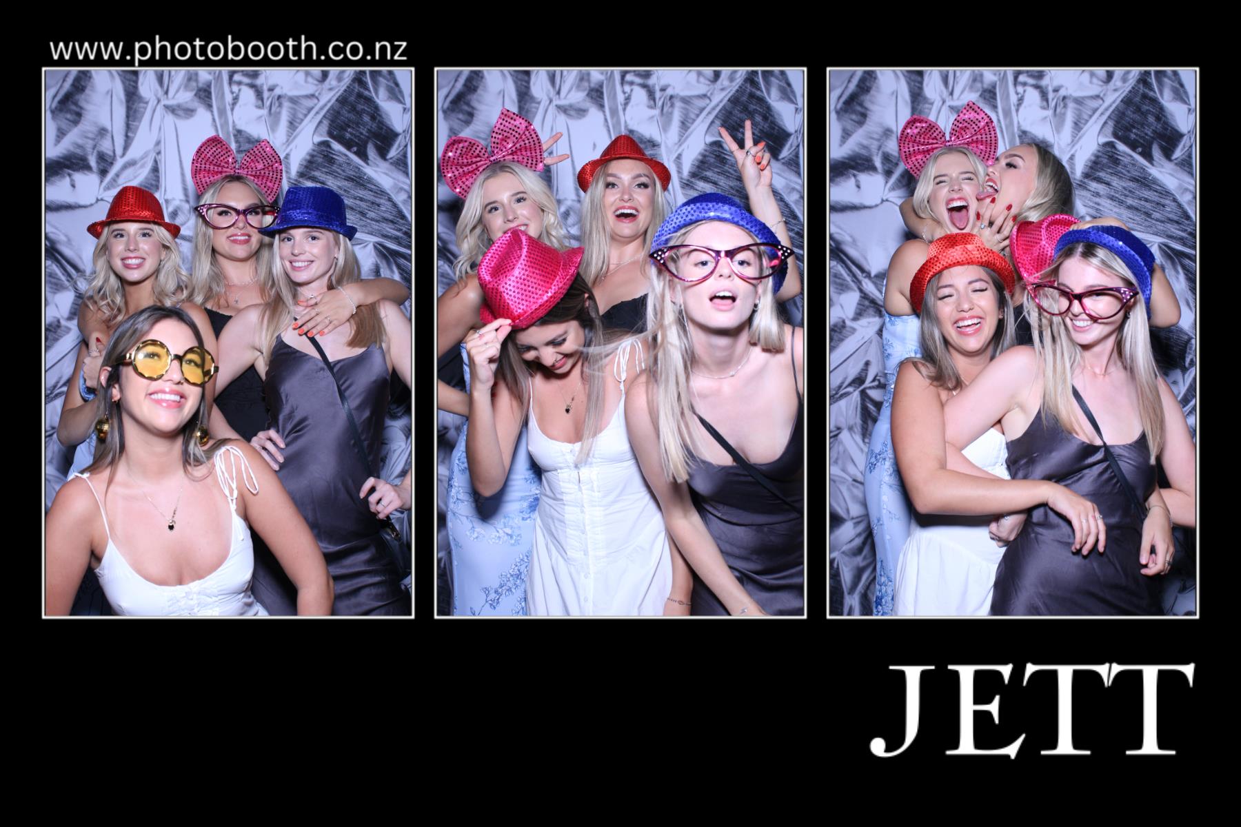 Jett's 21st | View more photos from the event at gallery.photobooth.co.nz/u/SelfieCentral/Jetts-21st