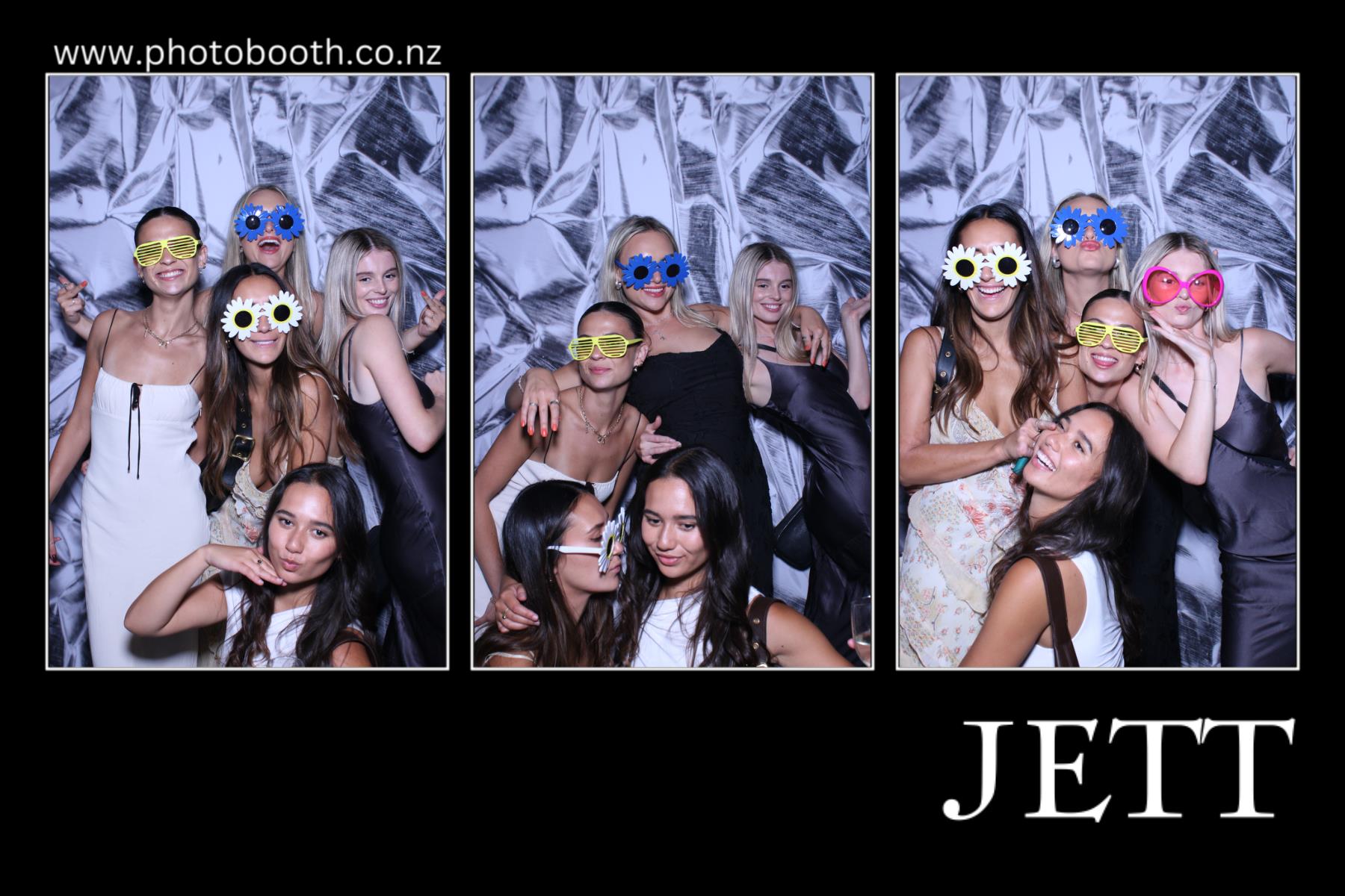 Jett's 21st | View more photos from the event at gallery.photobooth.co.nz/u/SelfieCentral/Jetts-21st