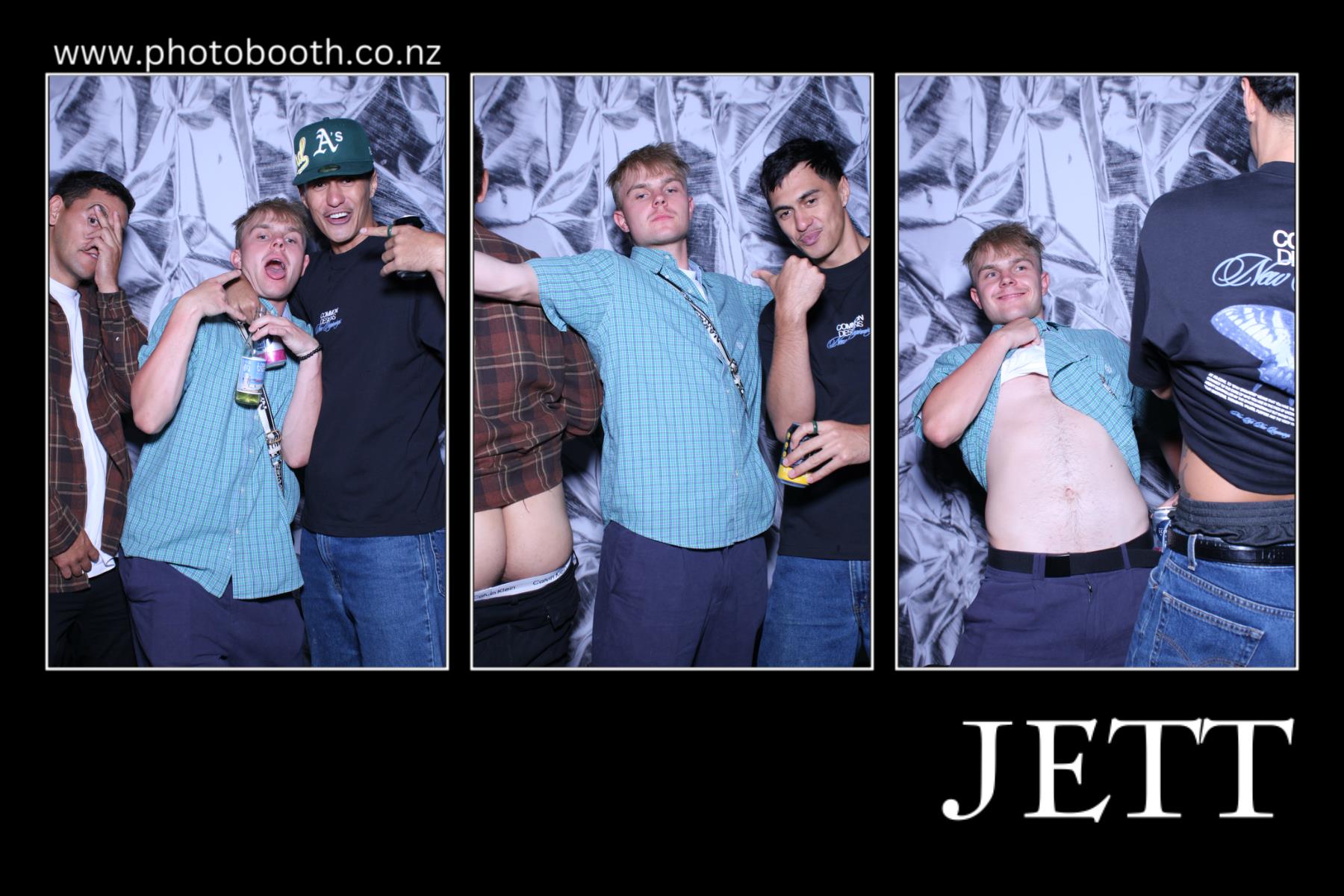 Jett's 21st | View more photos from the event at gallery.photobooth.co.nz/u/SelfieCentral/Jetts-21st