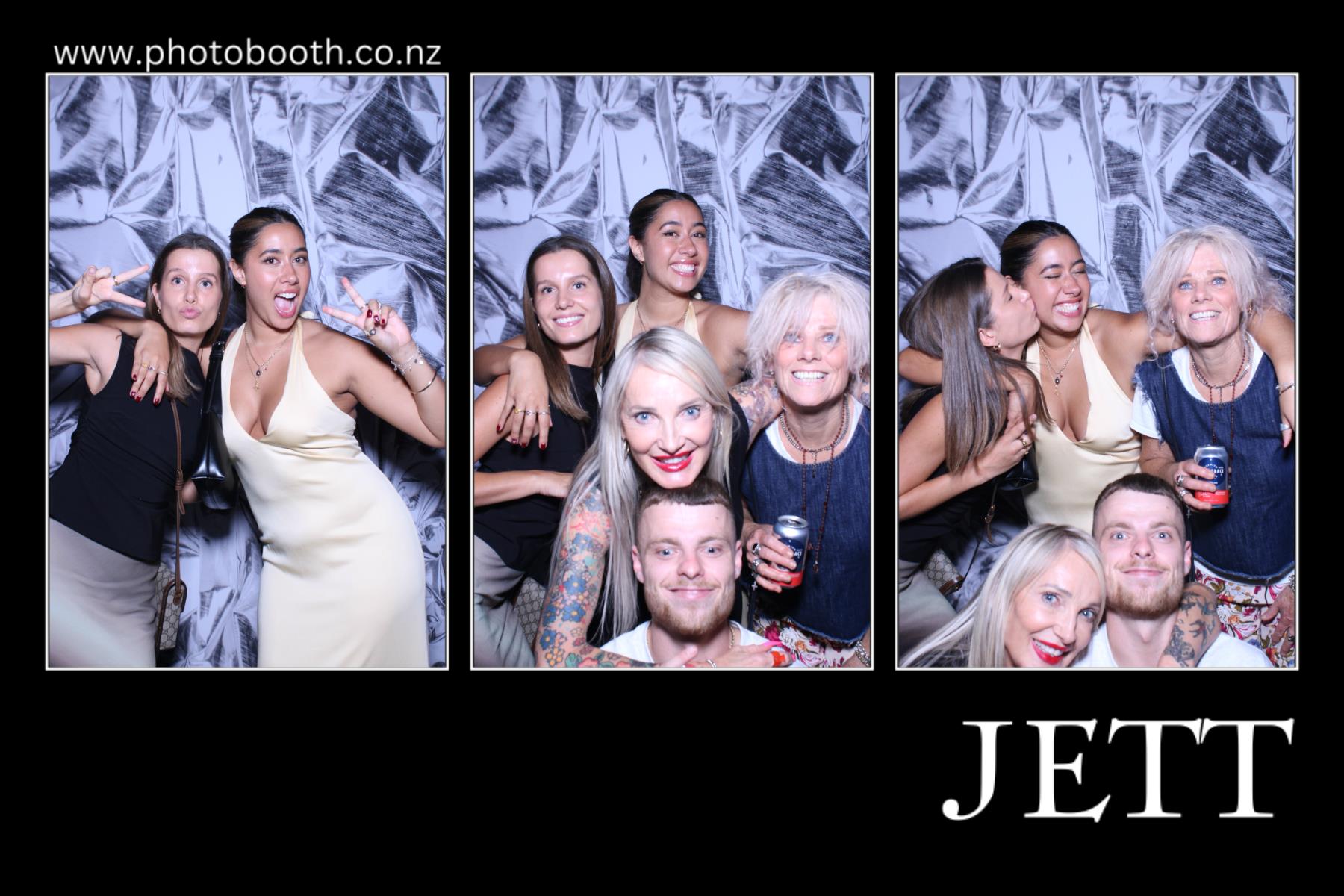 Jett's 21st | View more photos from the event at gallery.photobooth.co.nz/u/SelfieCentral/Jetts-21st