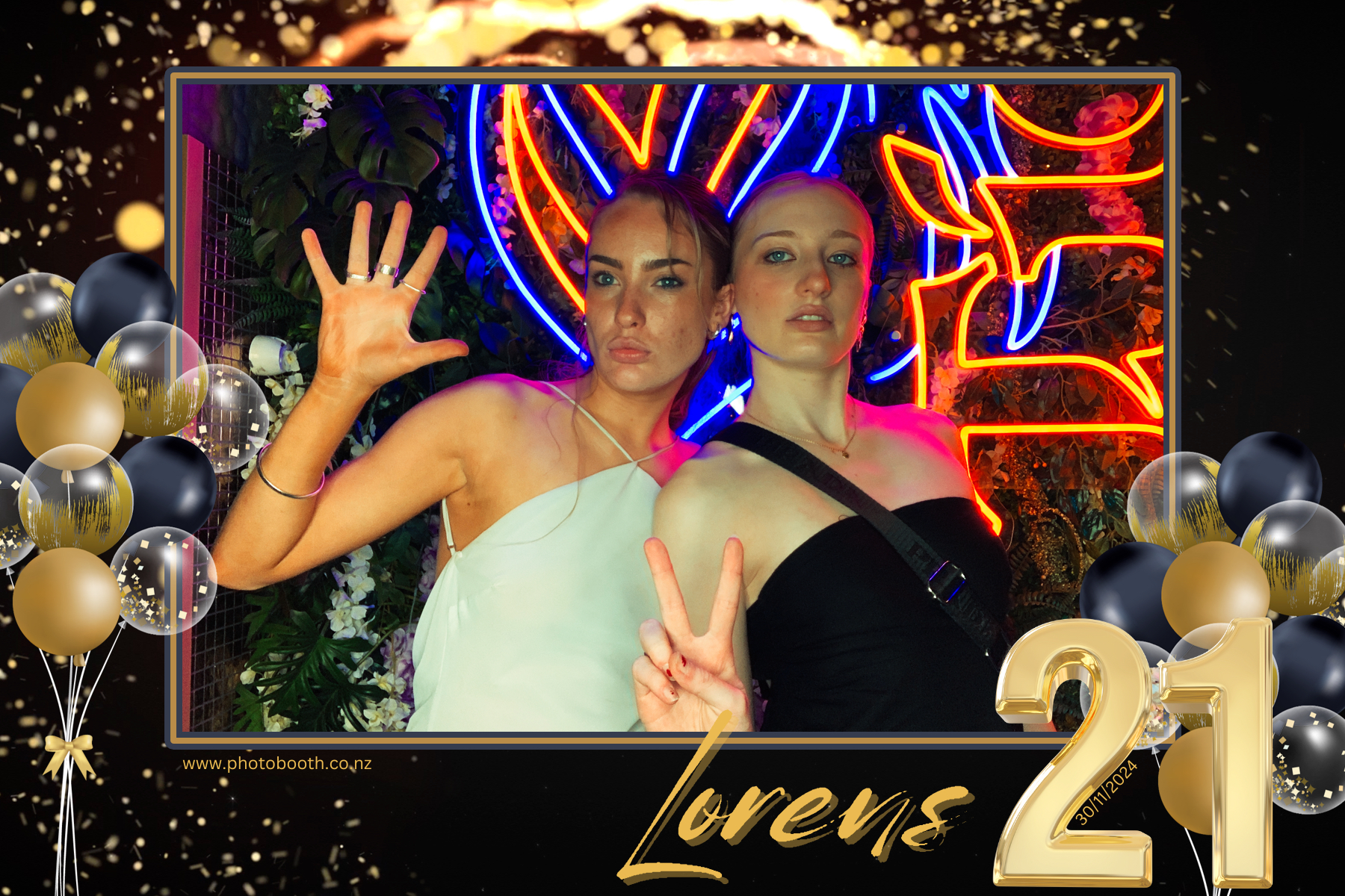 Lorens 21st | View more photos from the event at gallery.photobooth.co.nz/u/SelfieCentral/Lorens-21st