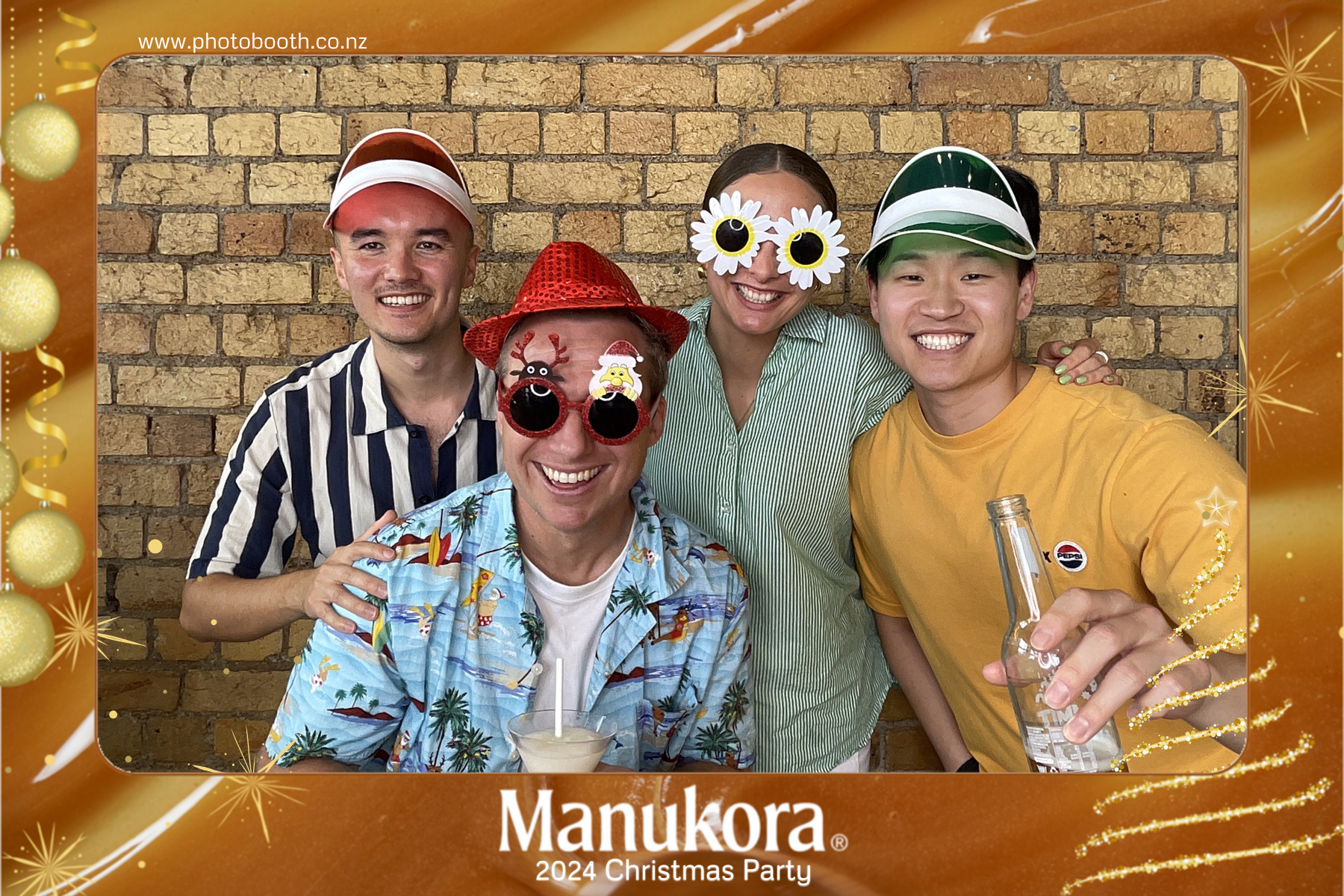 Manukora Christmas Party | View more photos from the event at gallery.photobooth.co.nz/u/SelfieCentral/Manukora-Christmas-Party