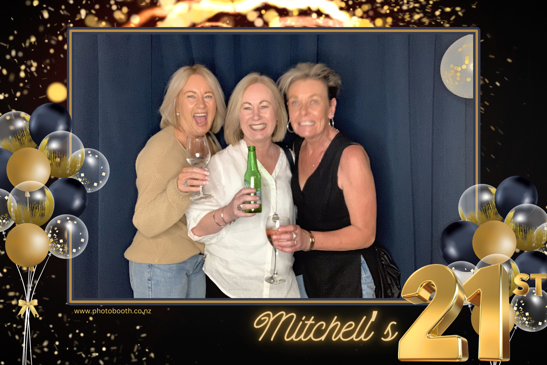 Michell's 21st | View more photos from the event at gallery.photobooth.co.nz/u/SelfieCentral/Michells-21st