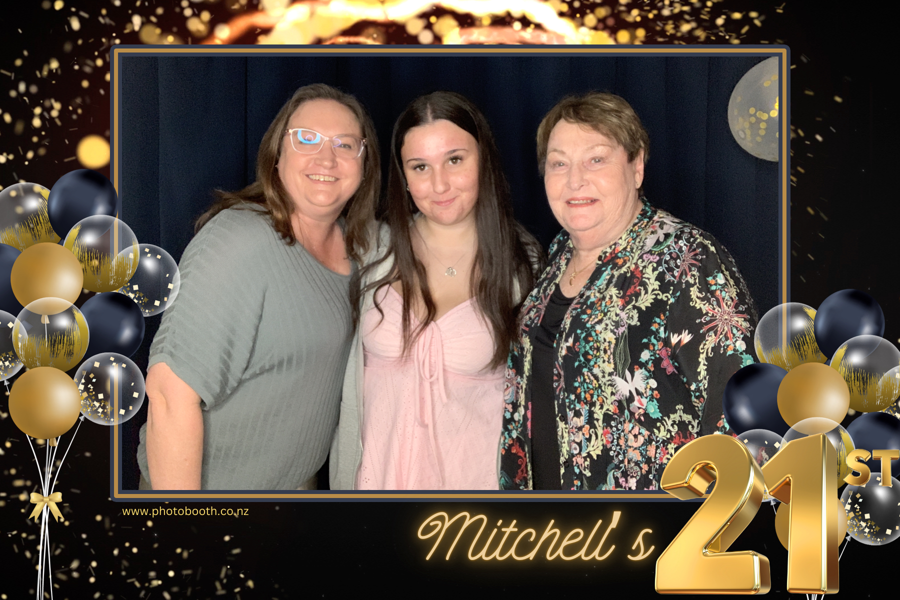 Michell's 21st | View more photos from the event at gallery.photobooth.co.nz/u/SelfieCentral/Michells-21st