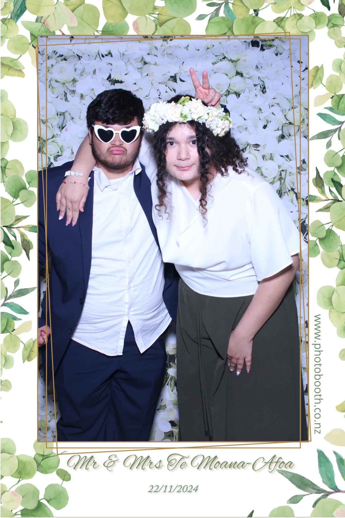 Mr & Mrs Te Moana-Afoa's Wedding | View more photos from the event at gallery.photobooth.co.nz/u/SelfieCentral/Mr-Mrs-Te-Moana-Afoas-Wedding