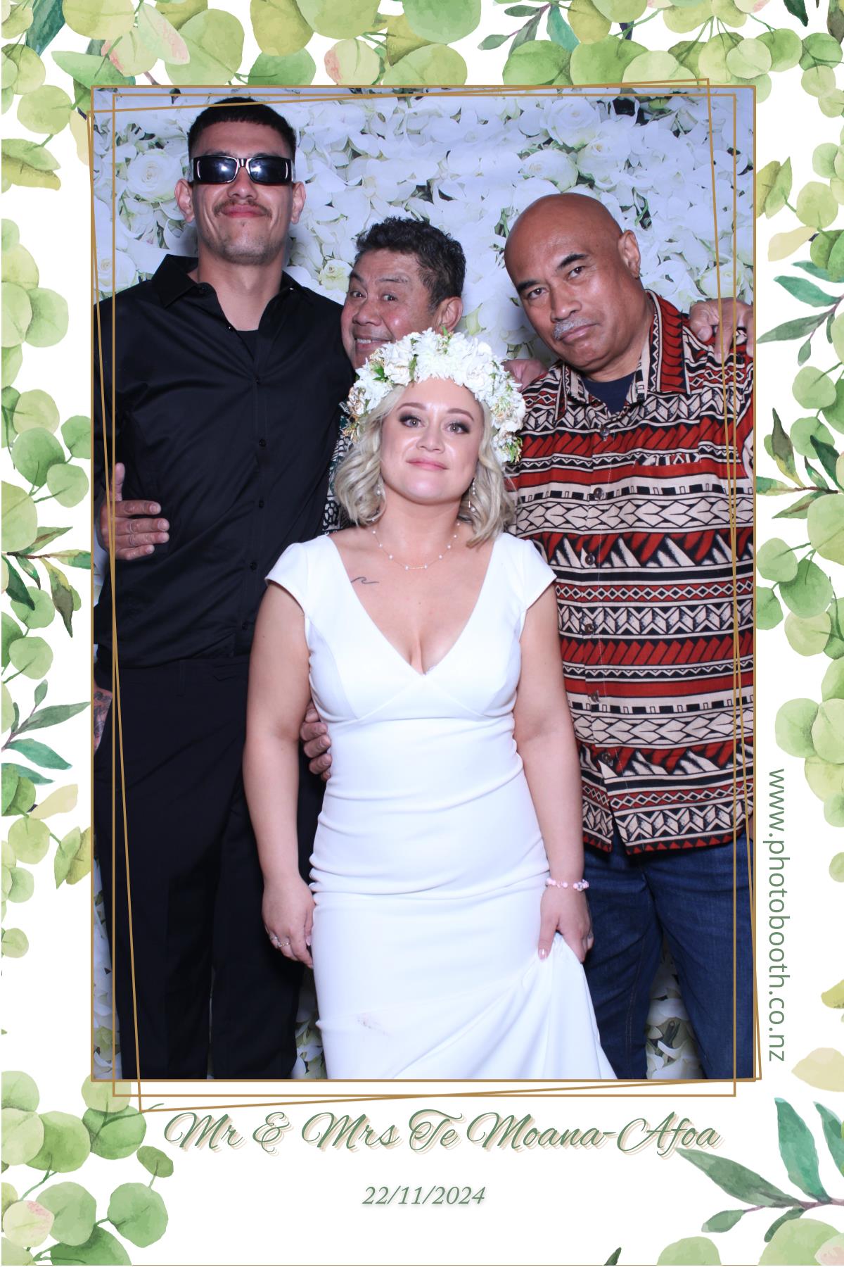Mr & Mrs Te Moana-Afoa's Wedding | View more photos from the event at gallery.photobooth.co.nz/u/SelfieCentral/Mr-Mrs-Te-Moana-Afoas-Wedding