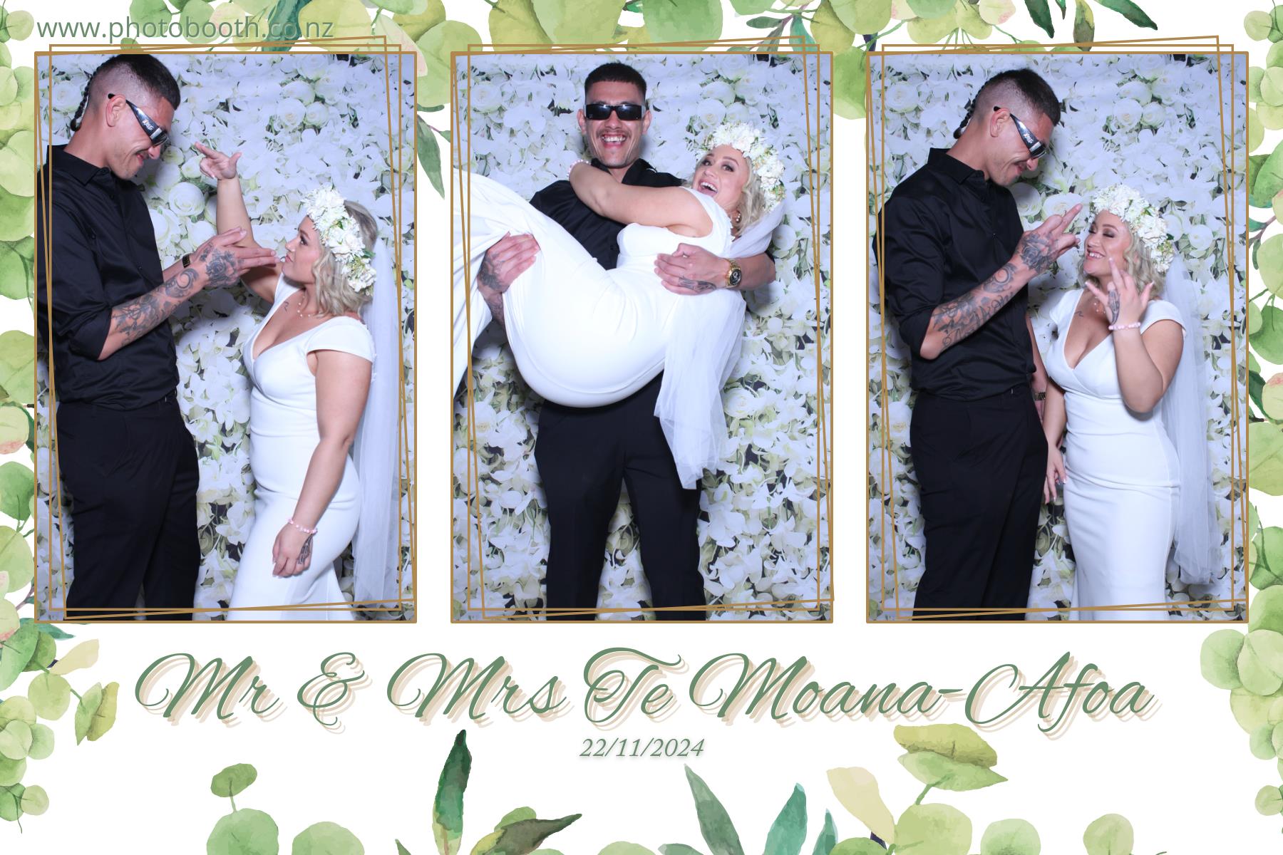 Mr & Mrs Te Moana-Afoa's Wedding | View more photos from the event at gallery.photobooth.co.nz/u/SelfieCentral/Mr-Mrs-Te-Moana-Afoas-Wedding