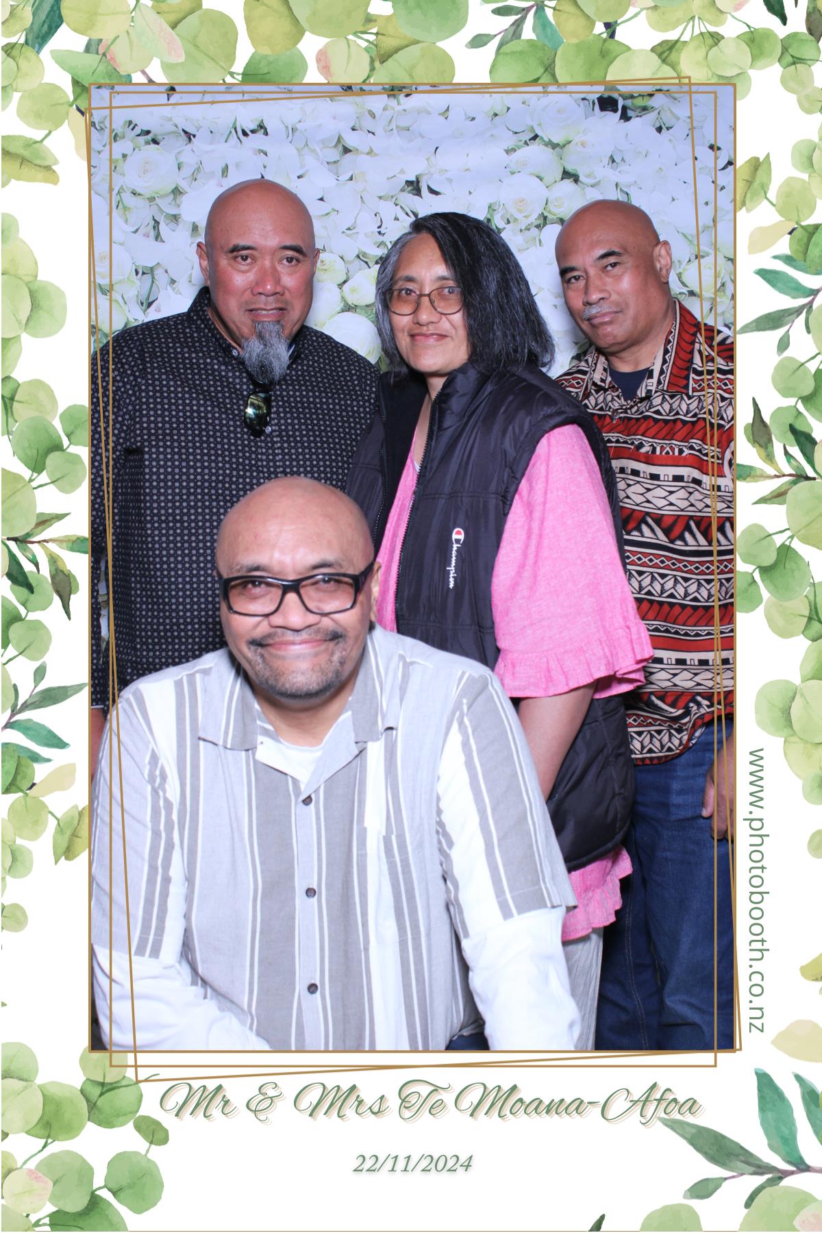 Mr & Mrs Te Moana-Afoa's Wedding | View more photos from the event at gallery.photobooth.co.nz/u/SelfieCentral/Mr-Mrs-Te-Moana-Afoas-Wedding