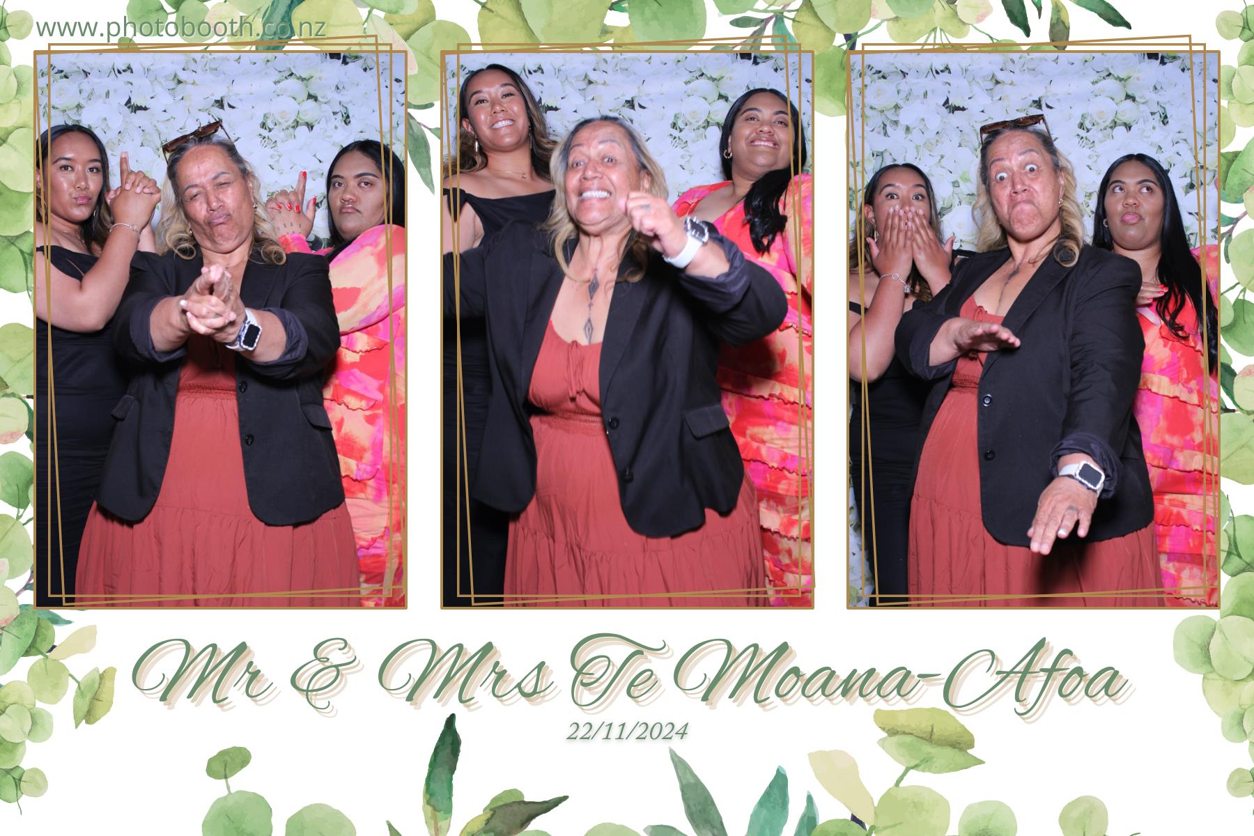 Mr & Mrs Te Moana-Afoa's Wedding | View more photos from the event at gallery.photobooth.co.nz/u/SelfieCentral/Mr-Mrs-Te-Moana-Afoas-Wedding