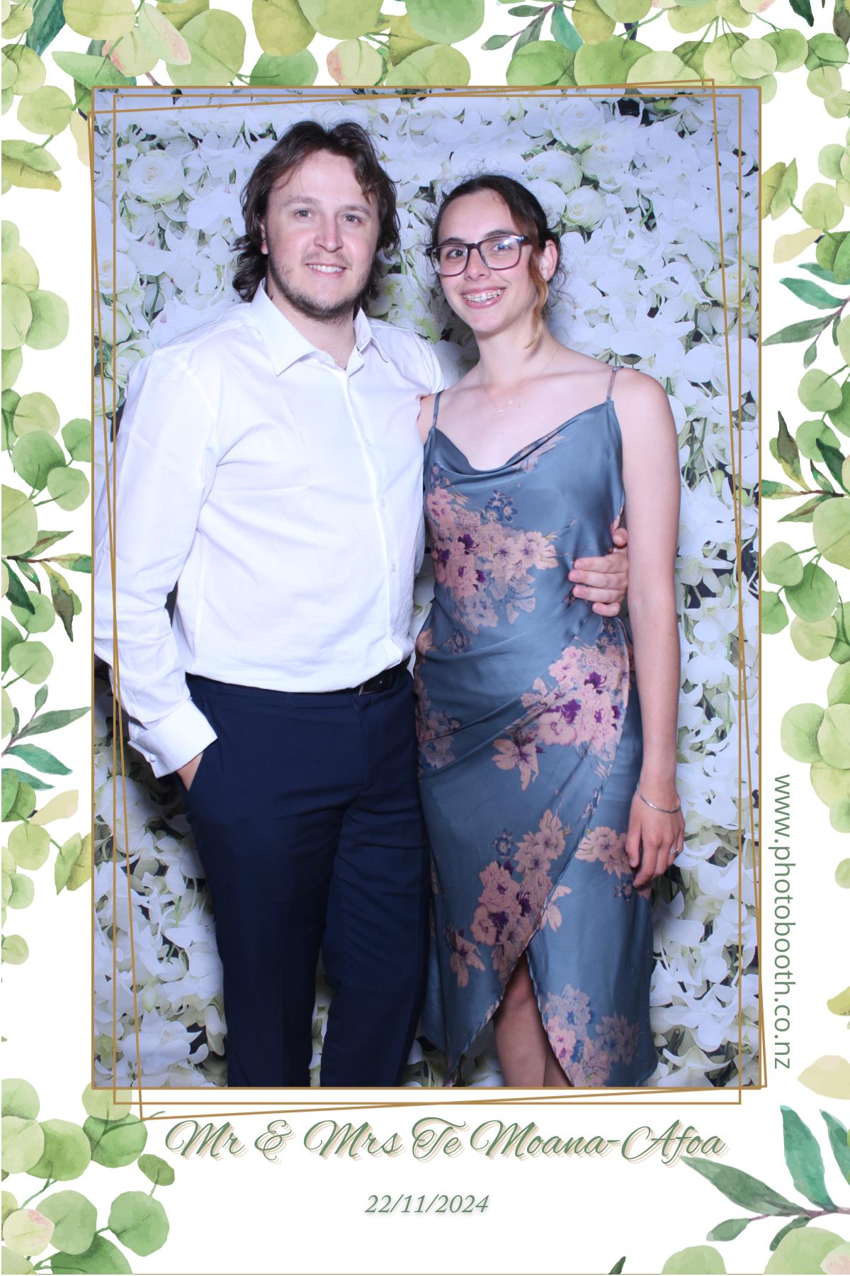 Mr & Mrs Te Moana-Afoa's Wedding | View more photos from the event at gallery.photobooth.co.nz/u/SelfieCentral/Mr-Mrs-Te-Moana-Afoas-Wedding