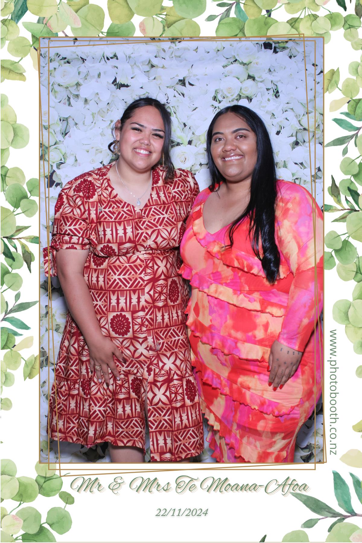 Mr & Mrs Te Moana-Afoa's Wedding | View more photos from the event at gallery.photobooth.co.nz/u/SelfieCentral/Mr-Mrs-Te-Moana-Afoas-Wedding