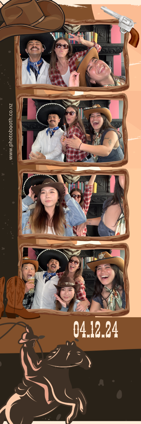 PHD Media Christmas Party | View more photos from the event at gallery.photobooth.co.nz/u/SelfieCentral/PHD-Media-Christmas-Party