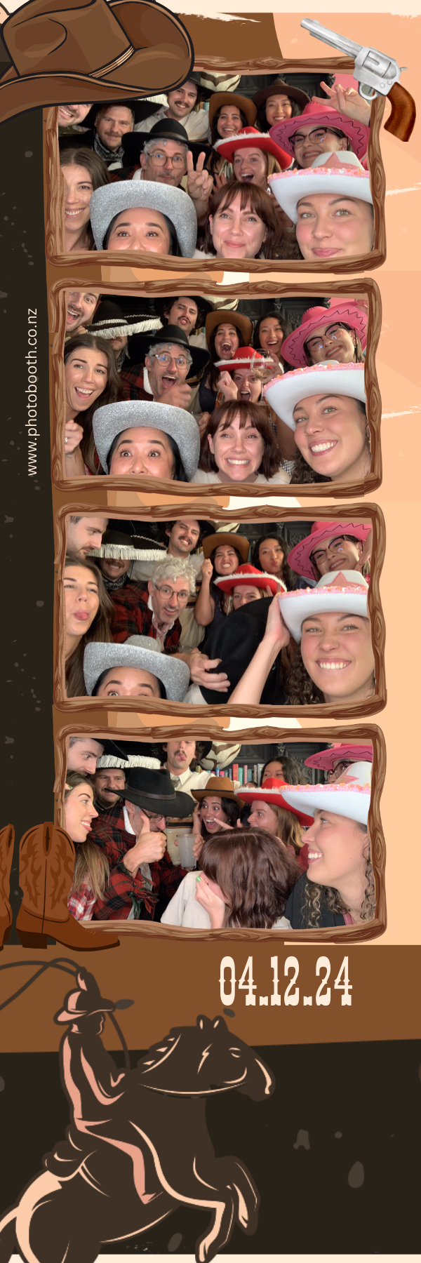 PHD Media Christmas Party | View more photos from the event at gallery.photobooth.co.nz/u/SelfieCentral/PHD-Media-Christmas-Party