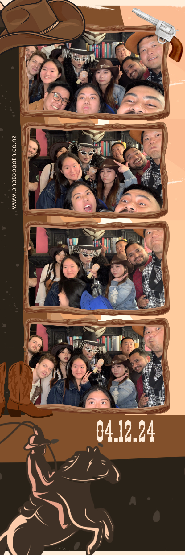 PHD Media Christmas Party | View more photos from the event at gallery.photobooth.co.nz/u/SelfieCentral/PHD-Media-Christmas-Party