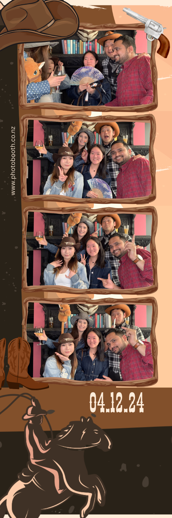 PHD Media Christmas Party | View more photos from the event at gallery.photobooth.co.nz/u/SelfieCentral/PHD-Media-Christmas-Party