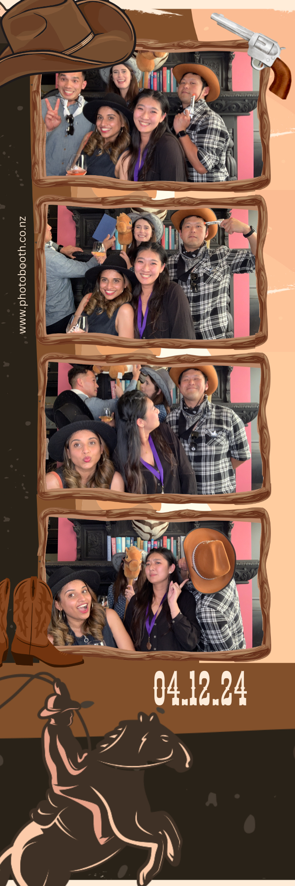 PHD Media Christmas Party | View more photos from the event at gallery.photobooth.co.nz/u/SelfieCentral/PHD-Media-Christmas-Party
