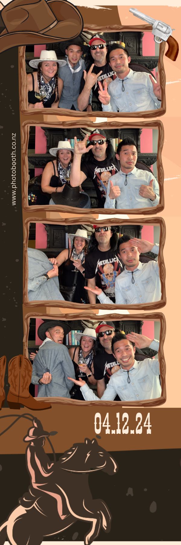 PHD Media Christmas Party | View more photos from the event at gallery.photobooth.co.nz/u/SelfieCentral/PHD-Media-Christmas-Party