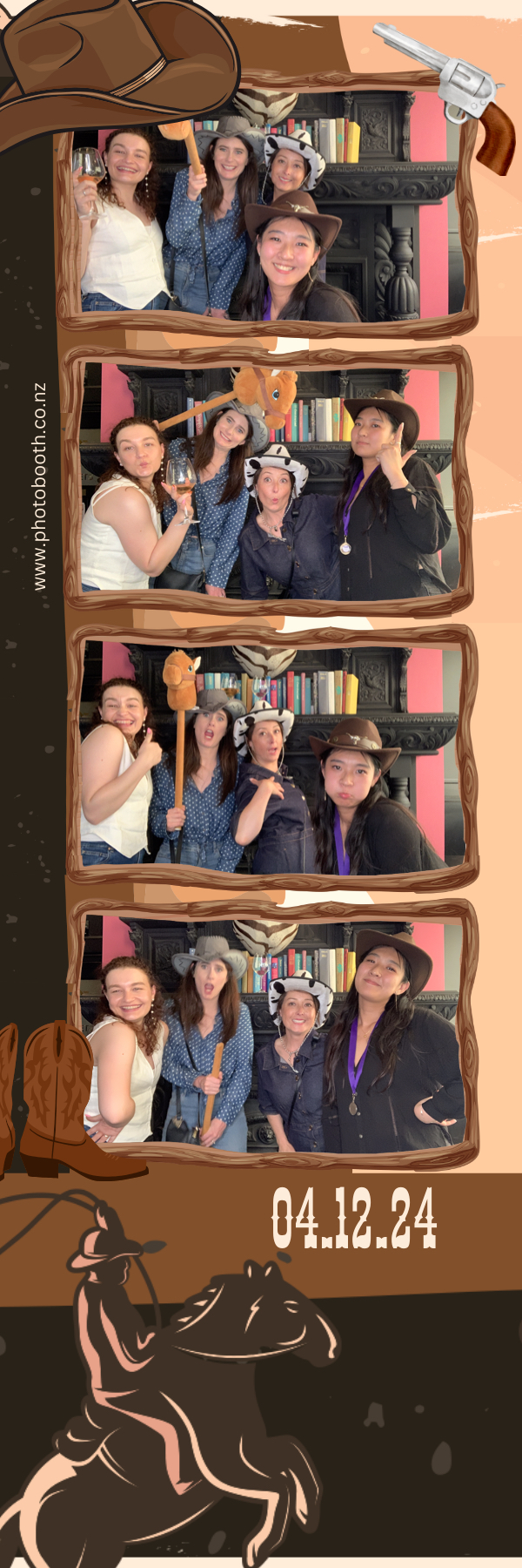 PHD Media Christmas Party | View more photos from the event at gallery.photobooth.co.nz/u/SelfieCentral/PHD-Media-Christmas-Party