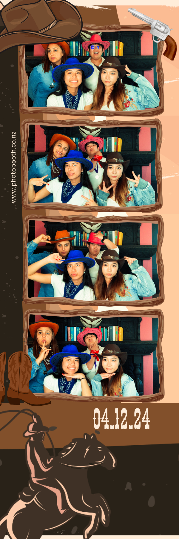 PHD Media Christmas Party | View more photos from the event at gallery.photobooth.co.nz/u/SelfieCentral/PHD-Media-Christmas-Party