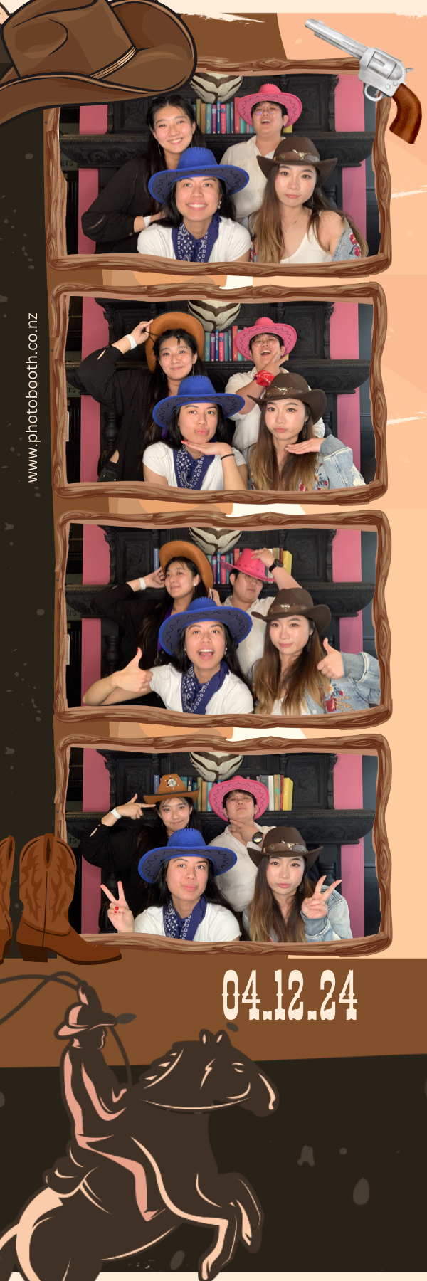 PHD Media Christmas Party | View more photos from the event at gallery.photobooth.co.nz/u/SelfieCentral/PHD-Media-Christmas-Party