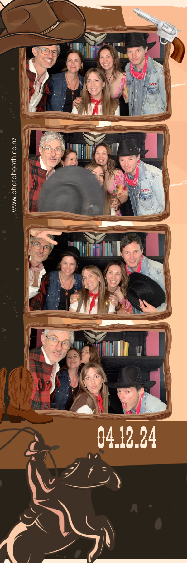 PHD Media Christmas Party | View more photos from the event at gallery.photobooth.co.nz/u/SelfieCentral/PHD-Media-Christmas-Party