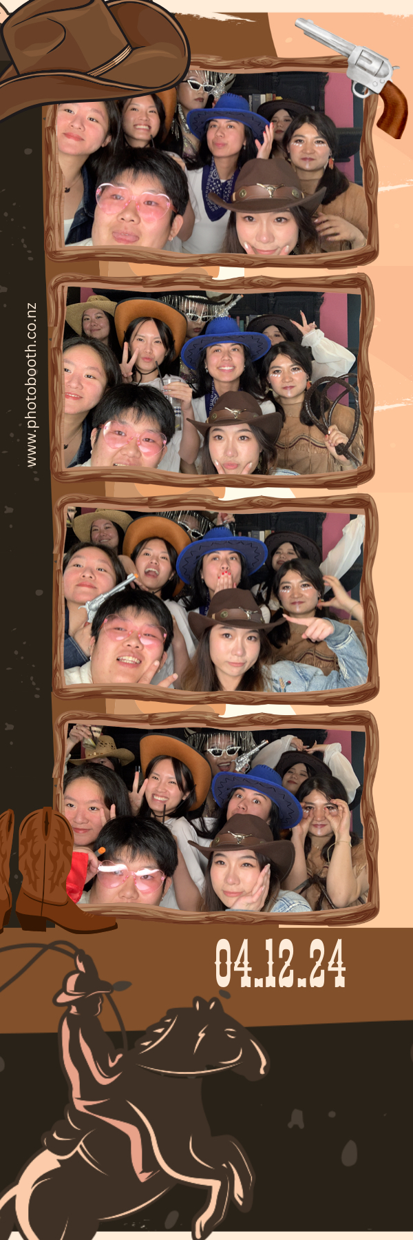 PHD Media Christmas Party | View more photos from the event at gallery.photobooth.co.nz/u/SelfieCentral/PHD-Media-Christmas-Party