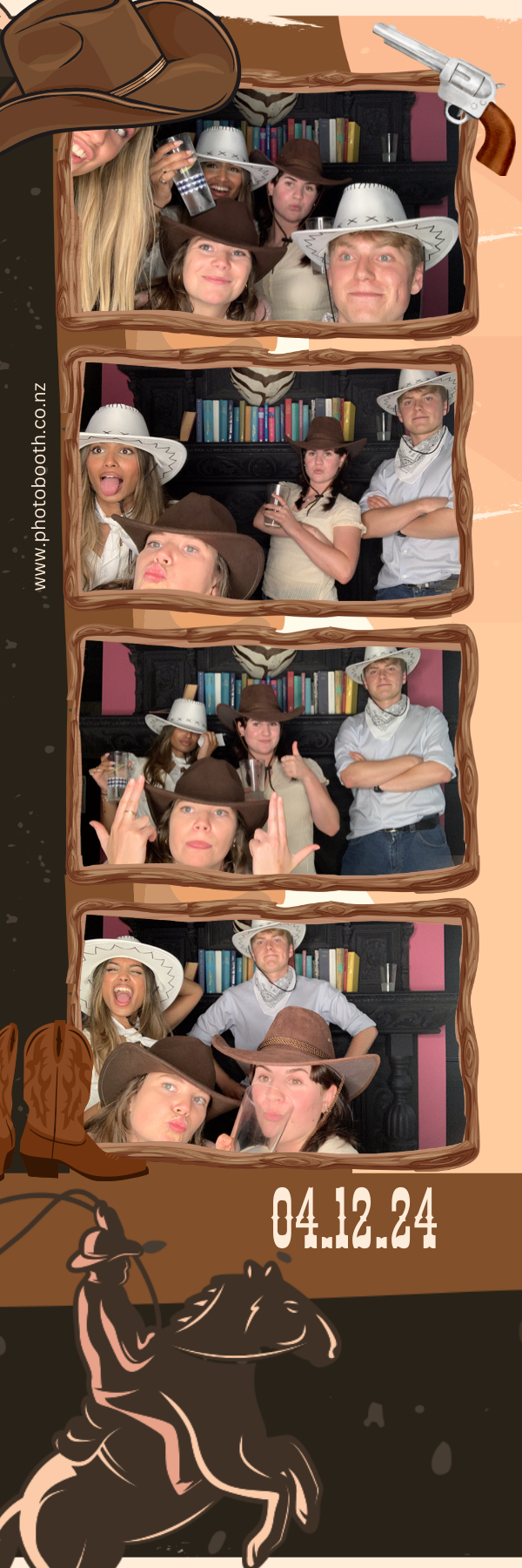 PHD Media Christmas Party | View more photos from the event at gallery.photobooth.co.nz/u/SelfieCentral/PHD-Media-Christmas-Party