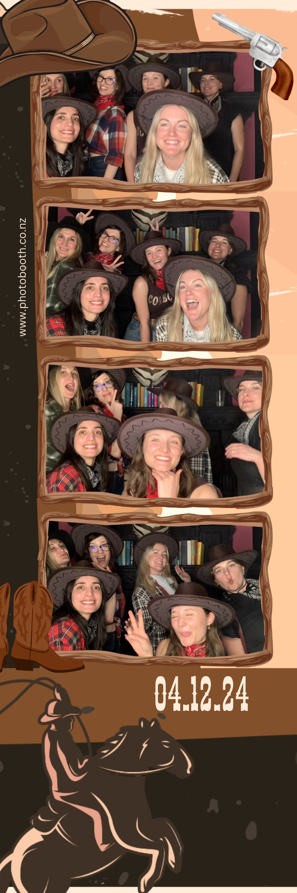 PHD Media Christmas Party | View more photos from the event at gallery.photobooth.co.nz/u/SelfieCentral/PHD-Media-Christmas-Party