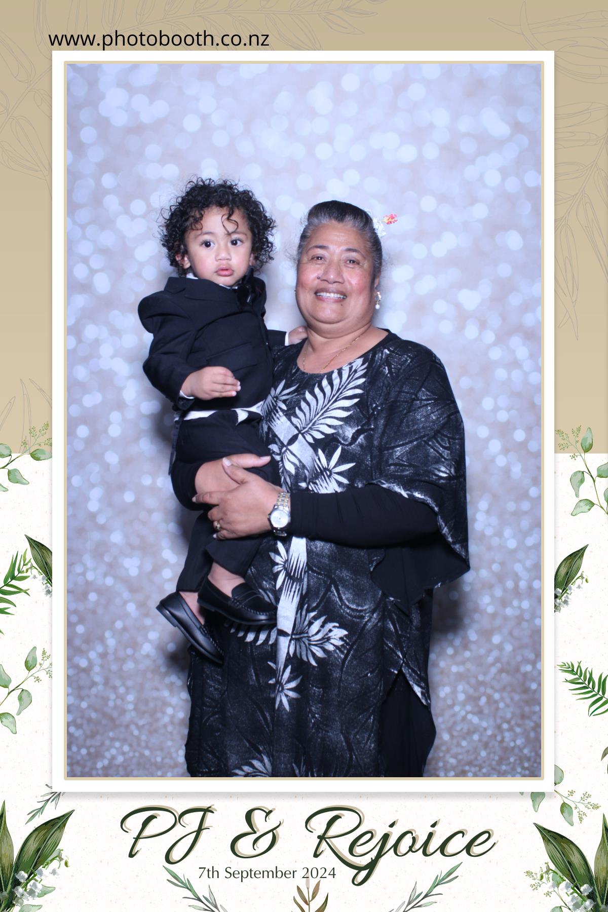 PJ & Rejoice's Wedding | View more photos from the event at gallery.photobooth.co.nz/u/SelfieCentral/PJ-Rejoices-Wedding
