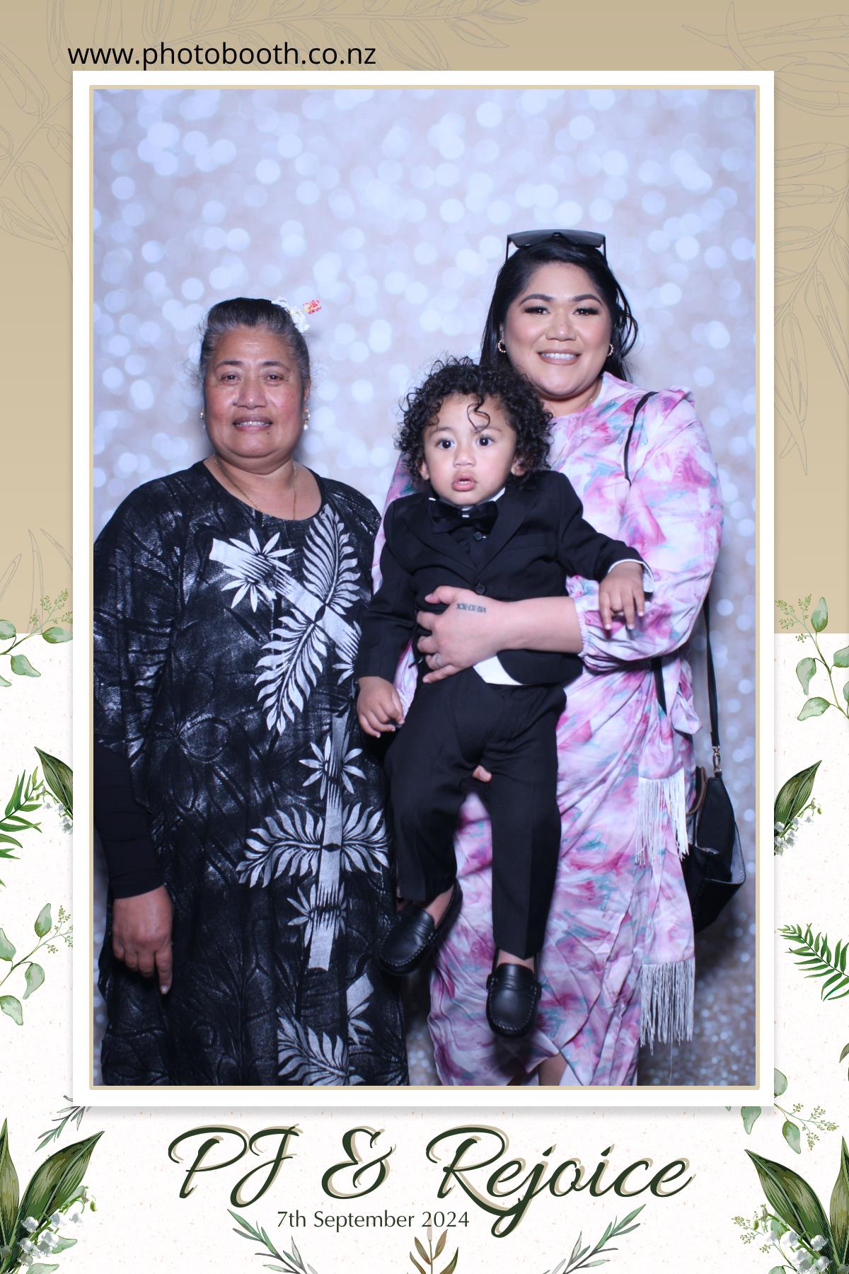PJ & Rejoice's Wedding | View more photos from the event at gallery.photobooth.co.nz/u/SelfieCentral/PJ-Rejoices-Wedding
