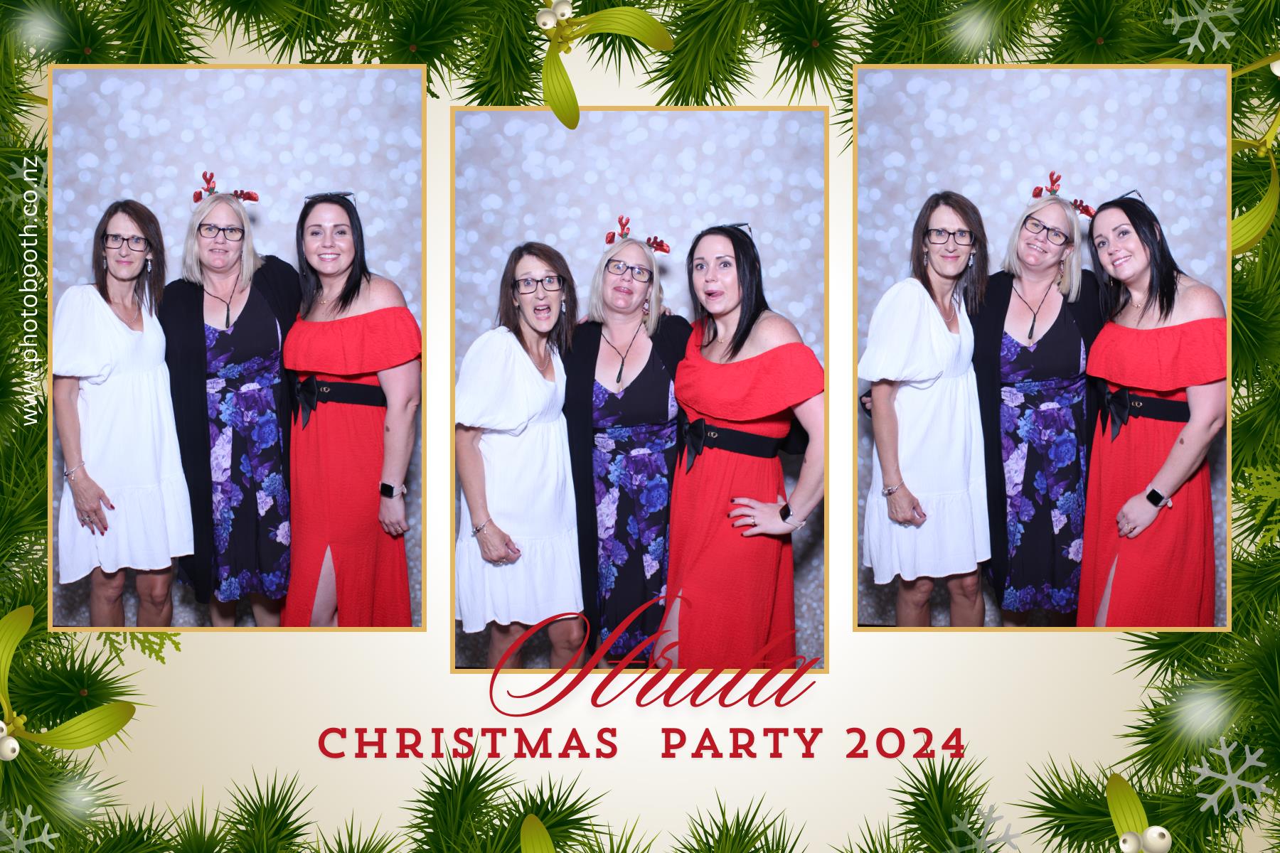 Strata Christmas Party | View more photos from the event at gallery.photobooth.co.nz/u/SelfieCentral/Strata-Christmas-Party