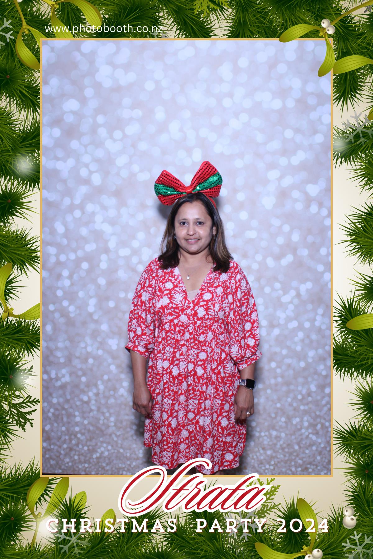 Strata Christmas Party | View more photos from the event at gallery.photobooth.co.nz/u/SelfieCentral/Strata-Christmas-Party
