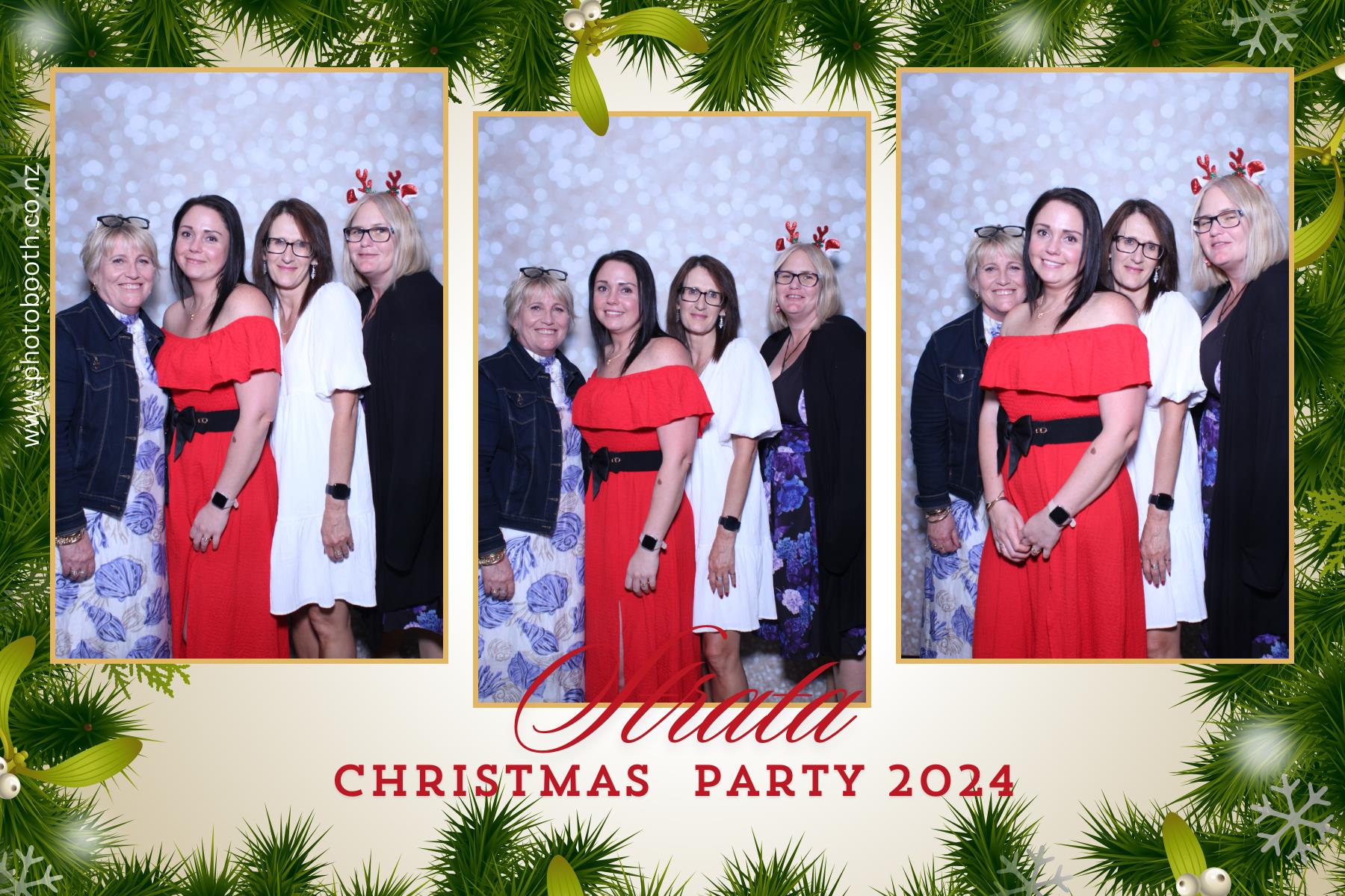 Strata Christmas Party | View more photos from the event at gallery.photobooth.co.nz/u/SelfieCentral/Strata-Christmas-Party