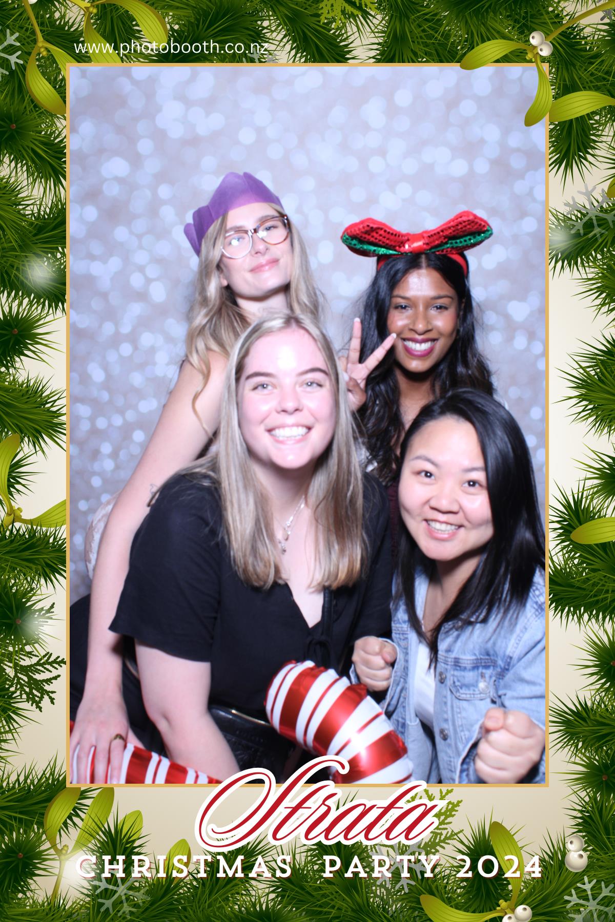 Strata Christmas Party | View more photos from the event at gallery.photobooth.co.nz/u/SelfieCentral/Strata-Christmas-Party
