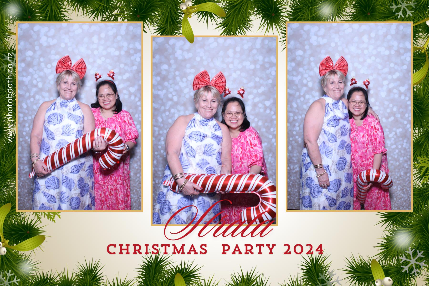 Strata Christmas Party | View more photos from the event at gallery.photobooth.co.nz/u/SelfieCentral/Strata-Christmas-Party