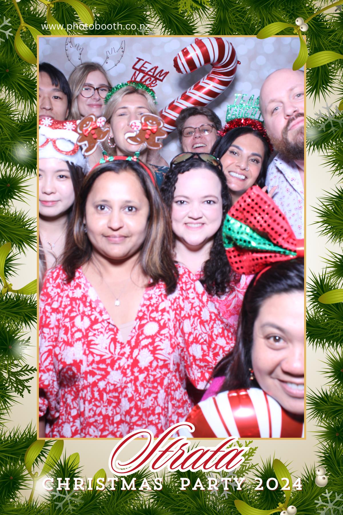 Strata Christmas Party | View more photos from the event at gallery.photobooth.co.nz/u/SelfieCentral/Strata-Christmas-Party