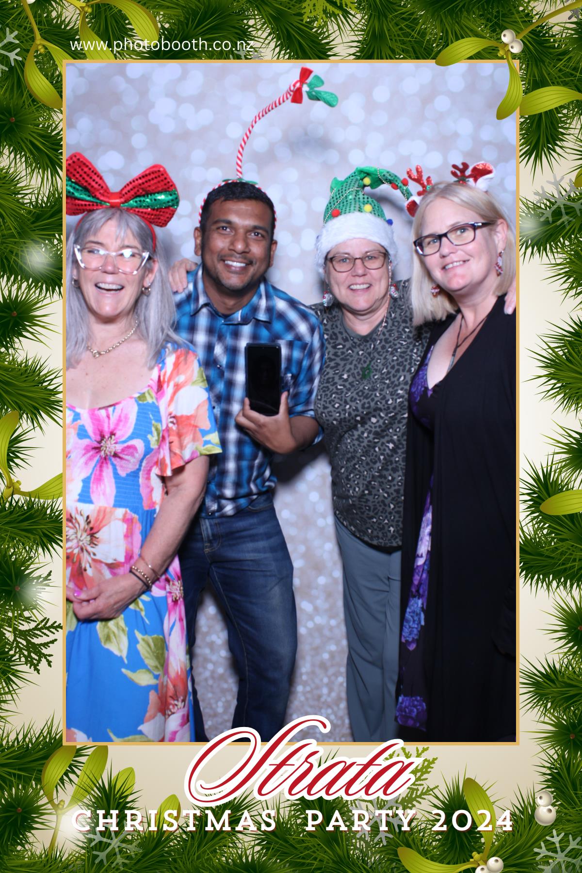 Strata Christmas Party | View more photos from the event at gallery.photobooth.co.nz/u/SelfieCentral/Strata-Christmas-Party