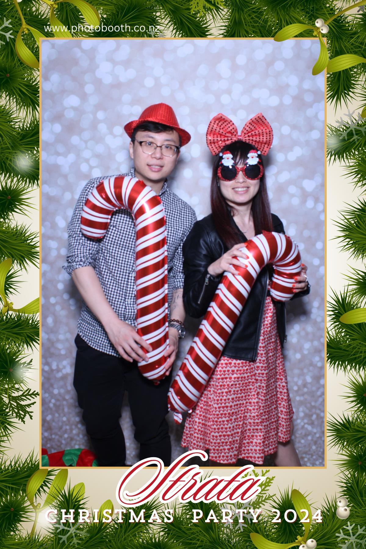 Strata Christmas Party | View more photos from the event at gallery.photobooth.co.nz/u/SelfieCentral/Strata-Christmas-Party