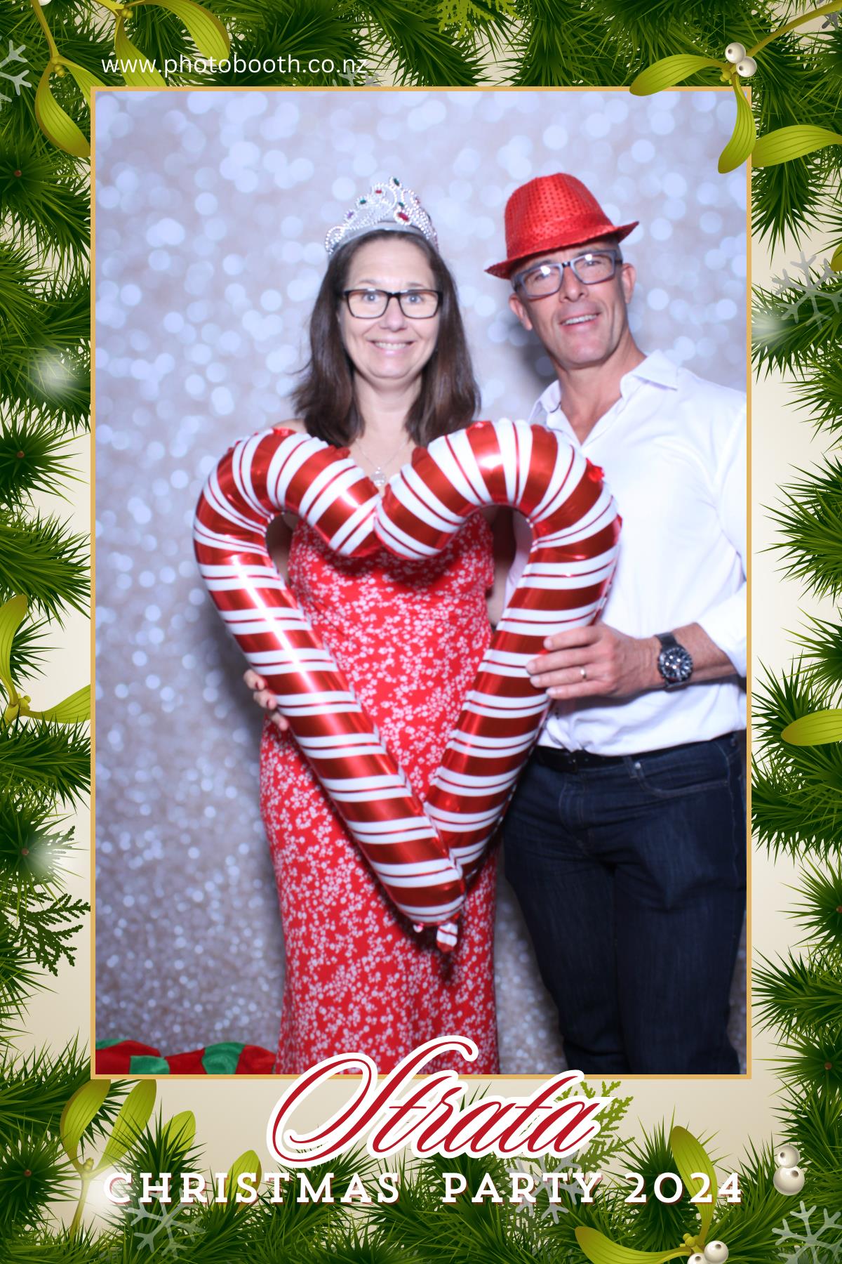 Strata Christmas Party | View more photos from the event at gallery.photobooth.co.nz/u/SelfieCentral/Strata-Christmas-Party