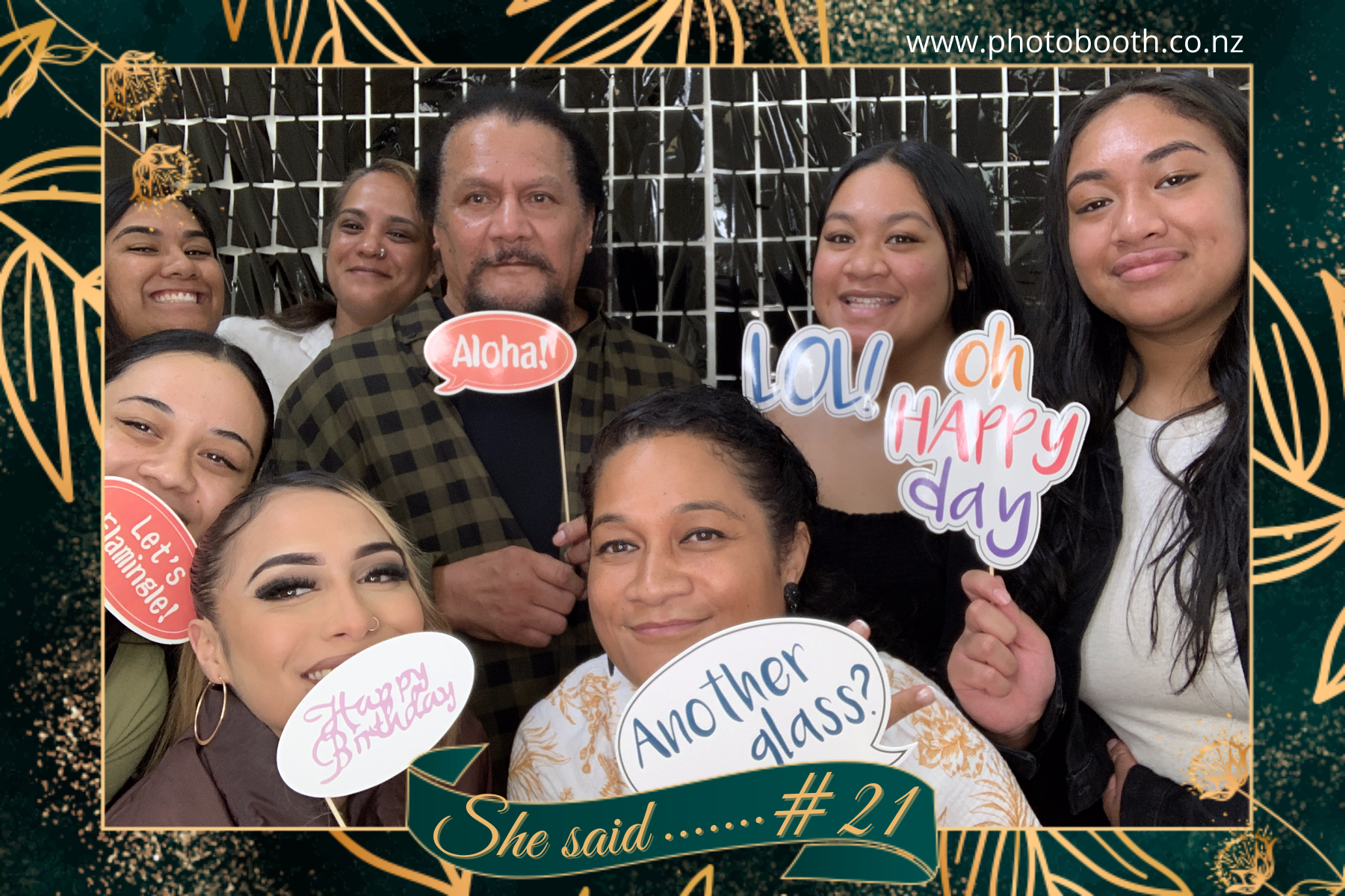 Tara's 21st | View more photos from the event at gallery.photobooth.co.nz/u/SelfieCentral/Taras-21st