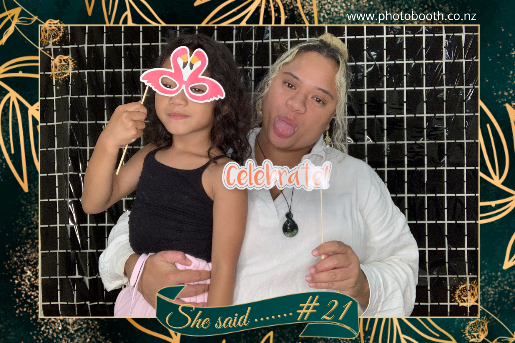 Tara's 21st | View more photos from the event at gallery.photobooth.co.nz/u/SelfieCentral/Taras-21st