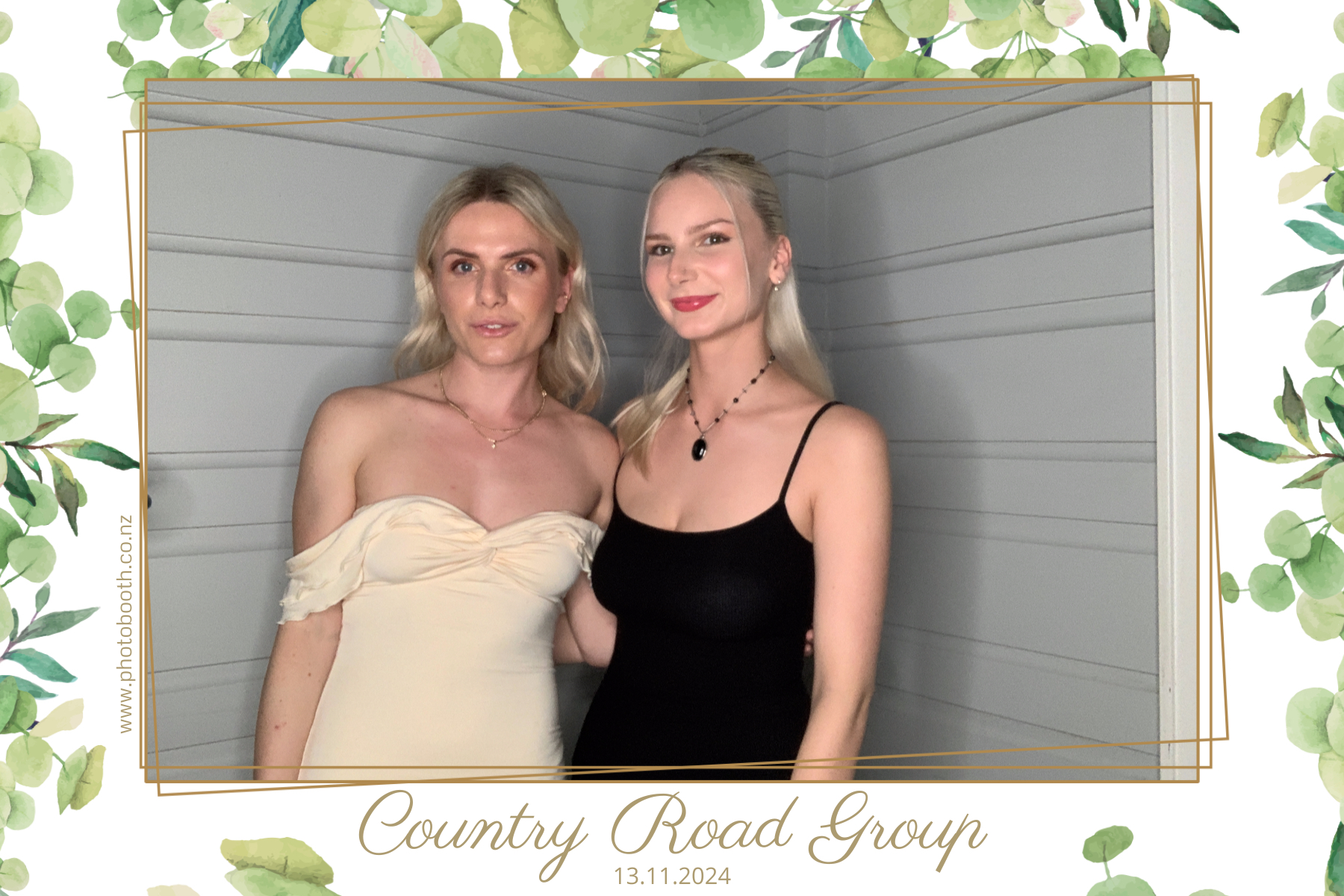 The Country Road EOY Event | View more photos from the event at gallery.photobooth.co.nz/u/SelfieCentral/The-Country-Road-EOY-Event